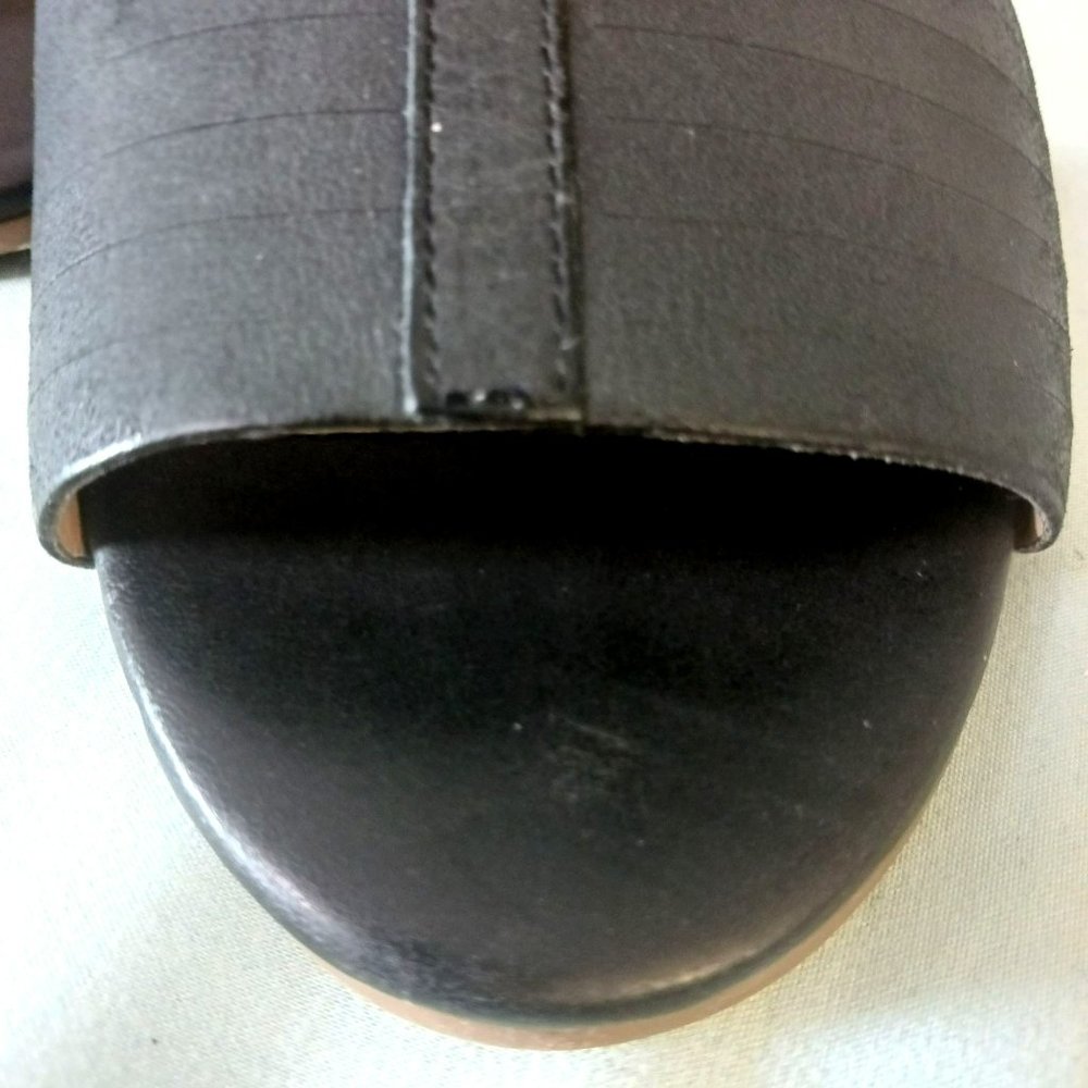 Lucky Brand Wedge Sandals - Picture 10 of 12